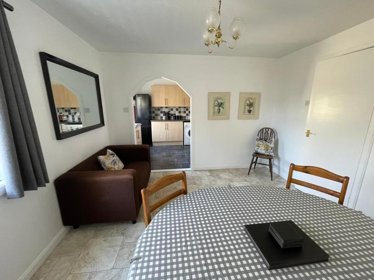 The Number Eleven Apartment Kilmuir  Dış mekan fotoğraf